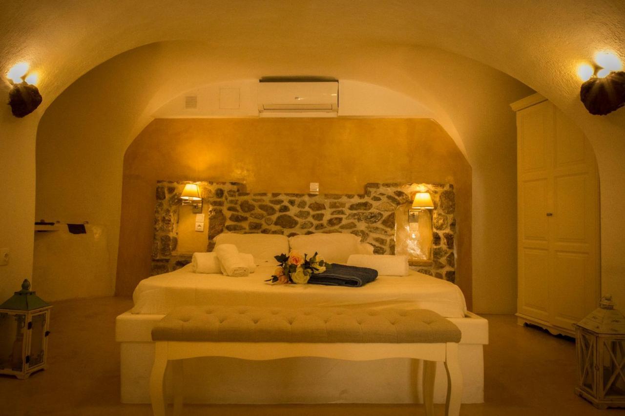 Linos Suites Emporio  Экстерьер фото